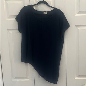Oh My Gauze! Women's Black Asymmetrical Tee